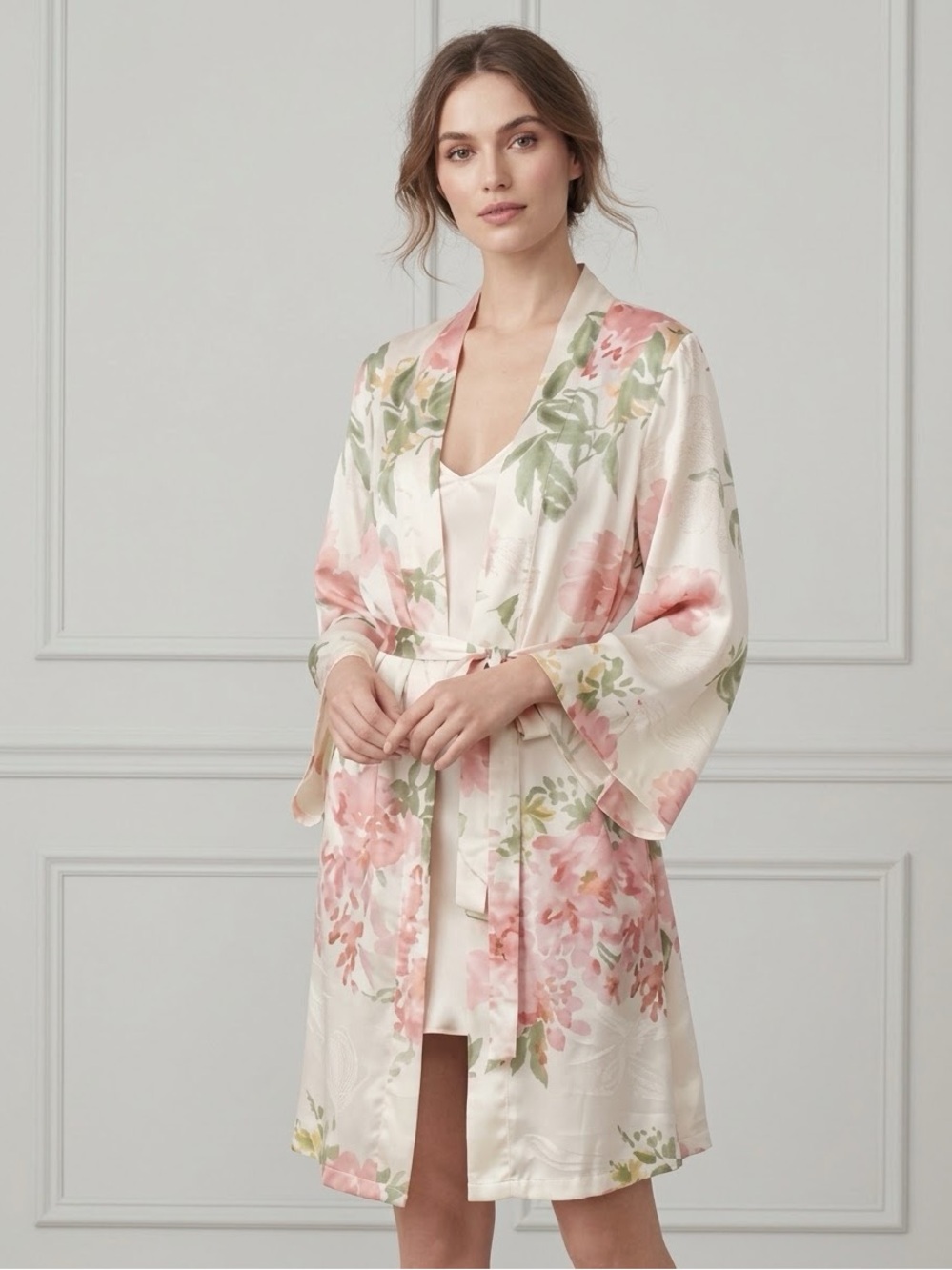 Plum Pretty Sugar Satin Floral Kimono Robe Tie Lightweight Size M